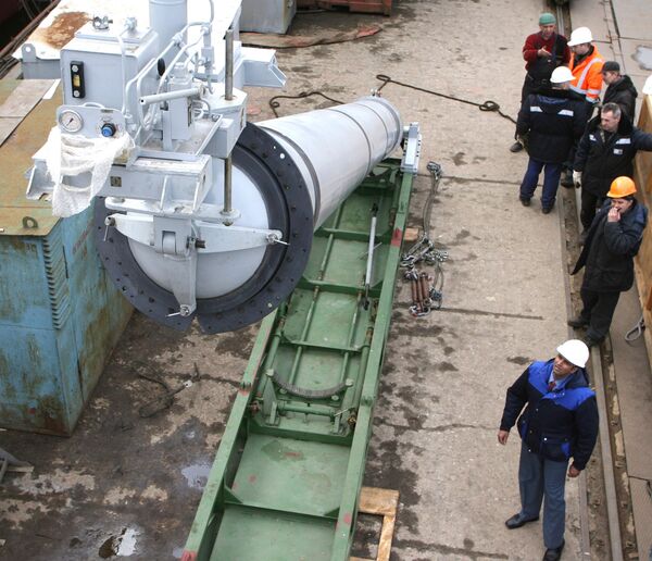 Lắp đặt hệ thống tên lửa siêu thanh BrahMos trên tàu khu trục Teg Lắp đặt hệ thống tên lửa siêu thanh BrahMos trên tàu khu trục Teg - Sputnik Việt Nam