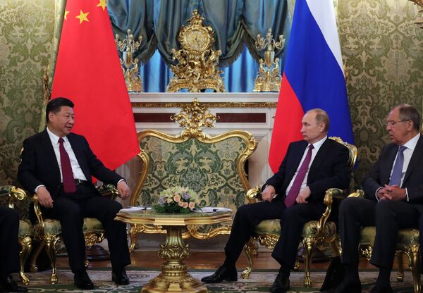 Tổng thống Nga Vladimir Putin và Chủ tịch Trung Quốc Tập Cận Bình - Sputnik Việt Nam