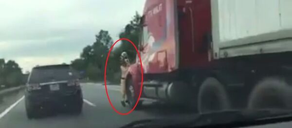 tài xế container cố tình đâm chết CSGT - Sputnik Việt Nam