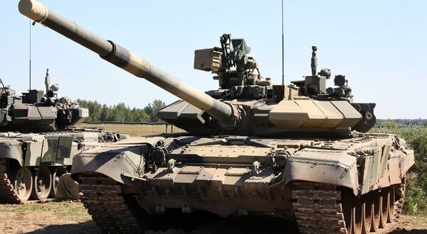 Tuy vậy, kể từ năm nay (2017), T-62 chính thức mất ngôi “hiện đại nhất” về tay xe tăng T-90S. Theo báo cáo của Uralvagonzavod, Việt Nam đã ký hợp đồng mua 64 chiếc xe tăng T-90S và T-90K – những chiếc xe tăng hiện đại hàng đầu thế giới hiện nay. Tuy vậy, kể từ năm nay (2017), T-62 chính thức mất ngôi “hiện đại nhất” về tay xe tăng T-90S. Theo báo cáo của Uralvagonzavod, Việt Nam đã ký hợp đồng mua 64 chiếc xe tăng T-90S và T-90K – những chiếc xe tăng hiện đại hàng đầu thế giới hiện nay. - Sputnik Việt Nam