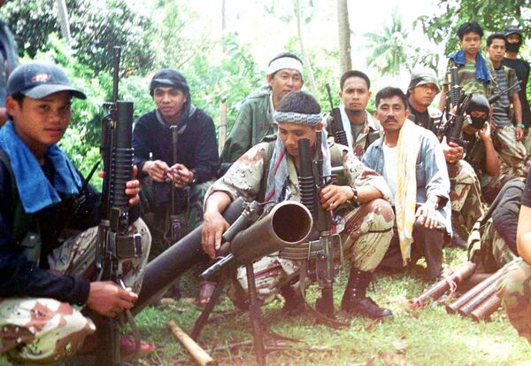 Phiến quân nhóm khủng bố Hồi giáo Philippines Abu Sayyaf - Sputnik Việt Nam