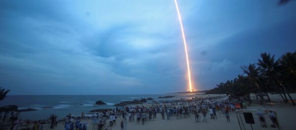 Vụ phóng tên lửa Y2 Long March-5 ( Trường Chinh) từ bãi thử nghiệm tên lửa của Trung Quốc tại tỉnh Hải Nam. Vụ phóng tên lửa Y2 Long March-5 ( Trường Chinh) từ bãi thử nghiệm tên lửa của Trung Quốc tại tỉnh Hải Nam. - Sputnik Việt Nam