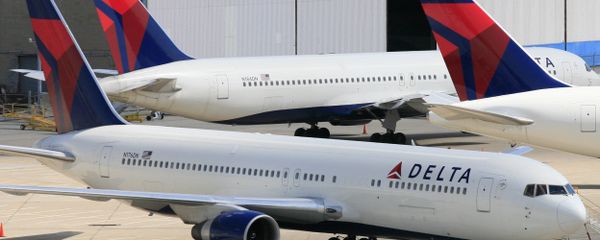 Delta Air - Sputnik Việt Nam