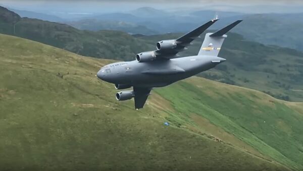 C-17 Globemaster qua Mach Loop - Sputnik Việt Nam