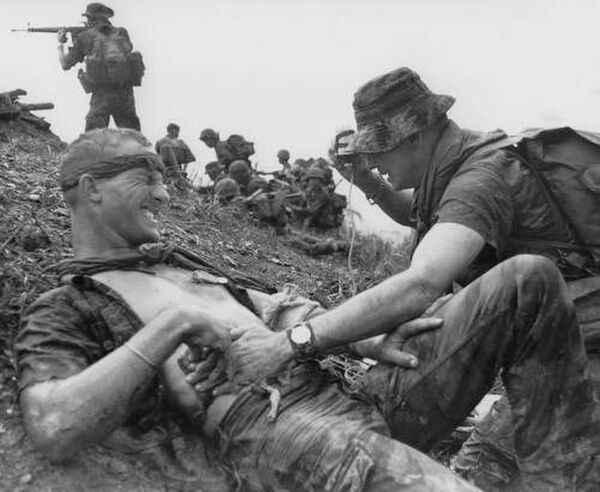 Cầm máu sau khi bị thương Cầm máu sau khi bị thương - Sputnik Việt Nam