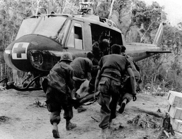 Trực thăng UH-1 Trực thăng UH-1 - Sputnik Việt Nam