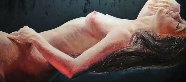 Tranh nude của Nguyễn Đình Hợp chú trọng miêu tả tỉ mỉ về cơ thể phụ nữ - Sputnik Việt Nam