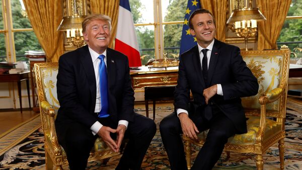 Emmanuel Macron và Donald Trump - Sputnik Việt Nam