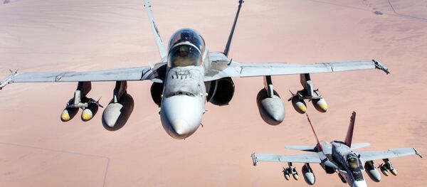 Boeing, manufacturer of the Tomahawk cruise missile, F-18 fighters, and CH-47 Chinook helicopters, gained some 1.28%. - Sputnik Việt Nam