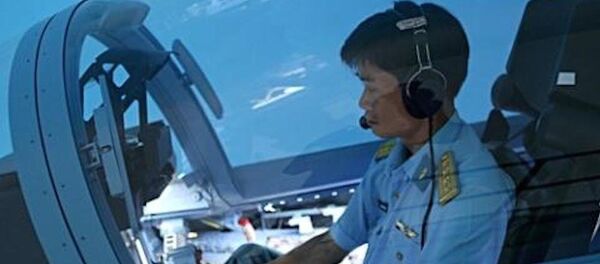 Buồng lái mô phỏng Su-30. Buồng lái mô phỏng Su-30. - Sputnik Việt Nam