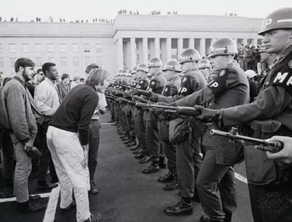 Biểu tình chống chiến tranh VN - Sputnik Việt Nam