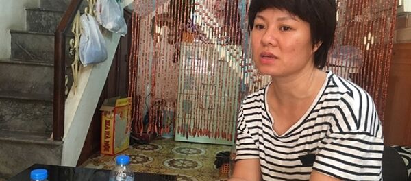 Chị Hoa chia sẻ câu chuyện về quá trình làm thủ tục khai tử tại UBND phường Văn Miếu Chị Hoa chia sẻ câu chuyện về quá trình làm thủ tục khai tử tại UBND phường Văn Miếu - Sputnik Việt Nam