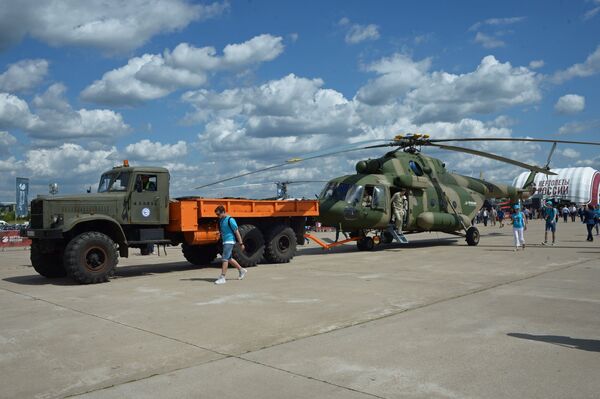 máy bay trực thăng vận tải quân sự Mi-8MTV-5 (Mi-17V-5) máy bay trực thăng vận tải quân sự Mi-8MTV-5 (Mi-17V-5) - Sputnik Việt Nam