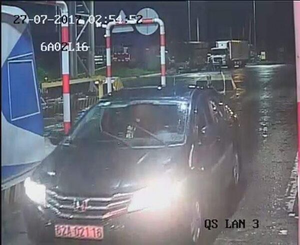 Nghi phạm trộm xe khi qua trạm thu phí - Sputnik Việt Nam