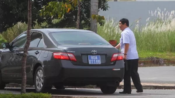 Ông Nguyễn Phong Quang, nguyên phó trưởng Ban thường trực BCĐ Tây Nam bộ, hiện là chủ tịch Hội Bảo trợ bệnh nhân nghèo Tây Nam bộ vẫn sử dụng chiếc xe công thời ông còn là phó trưởng Ban thường trực BCĐ Tây Nam bộ Ông Nguyễn Phong Quang, nguyên phó trưởng Ban thường trực BCĐ Tây Nam bộ, hiện là chủ tịch Hội Bảo trợ bệnh nhân nghèo Tây Nam bộ vẫn sử dụng chiếc xe công thời ông còn là phó trưởng Ban thường trực BCĐ Tây Nam bộ - Sputnik Việt Nam