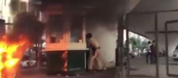 Đốt xe máy khi bị thổi phạt - Sputnik Việt Nam