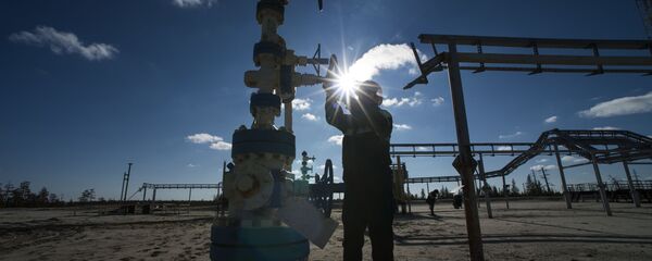 Khai thác dầu mỏ tại Nga Khai thác dầu mỏ tại Nga - Sputnik Việt Nam