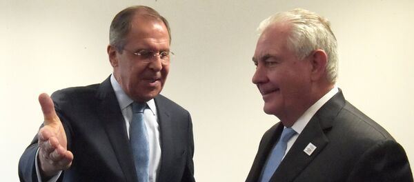 Ngoại trưởng Nga Sergei Lavrov và Ngoại trưởng Mỹ Rex Tillerson - Sputnik Việt Nam