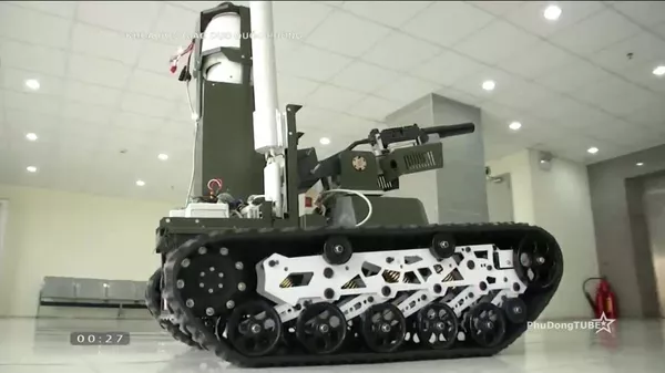 Robot chiến đấu đa năng do Việt Nam tự nghiên cứu chế tạo Robot chiến đấu đa năng do Việt Nam tự nghiên cứu chế tạo - Sputnik Việt Nam