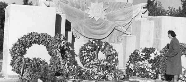 Tượng đài thời Liên Xô - Sputnik Việt Nam