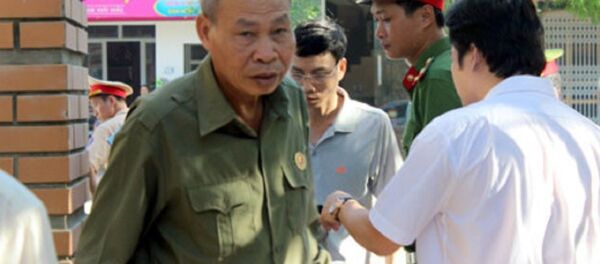 Bị cáo Triển cho rằng chia đất cho cán bộ là... sáng kiến hoàn thành kế hoạch được giao. Bị cáo Triển cho rằng chia đất cho cán bộ là... sáng kiến hoàn thành kế hoạch được giao. - Sputnik Việt Nam