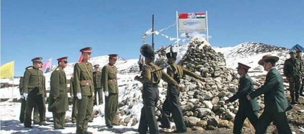 Căng thẳng gia tăng, Trung Quốc rút kiều dân khỏi Ấn Độ - Sputnik Việt Nam