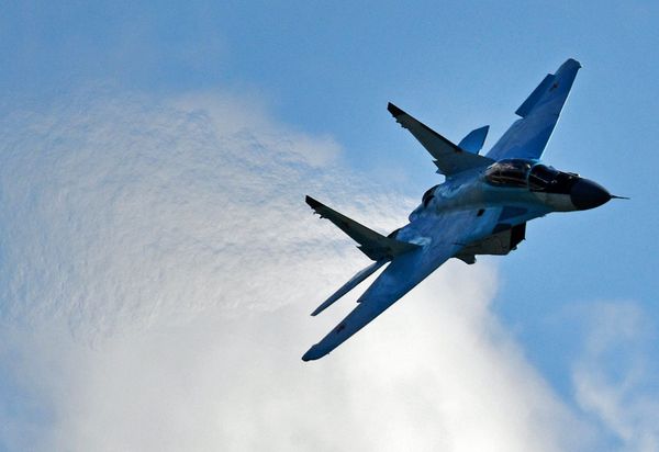 Máy bay chiến đấu MiG-35 bay trình diễn tại triển lãm MAKS-2017. - Sputnik Việt Nam