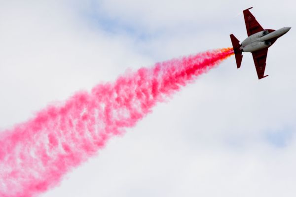 Máy bay huấn luyện chiến đấu Yak-130 bay trình diễn tại triển lãm MAKS-2017 - Sputnik Việt Nam