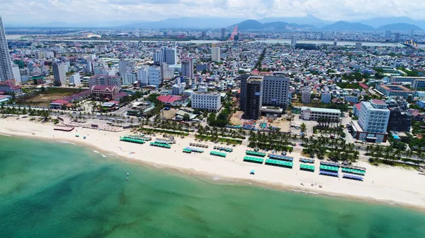 Khoảng cách 7.220 km không cản trở hợp tác song phương