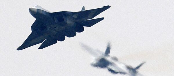 Máy bay chiến đấu thế hệ thứ năm đa chức năng T-50 của Nga tại Triển lãm Hàng không và Vũ trụ Quốc tế MAKS-2017 ở Zhukovsky - Sputnik Việt Nam