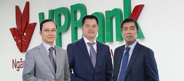 Từ trái sang: Ông Bùi Hải Quân - ông Ngô Chí Dũng - ông Lô Bằng Giang - Sputnik Việt Nam