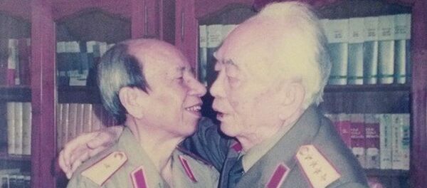 Tướng Giáp và Tướng Nhạ Tướng Giáp và Tướng Nhạ - Sputnik Việt Nam