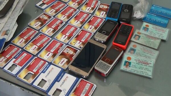 Tang vật trong các vụ lừa đảo công nghệ cao bị đội 8, PC46 khám phá Tang vật trong các vụ lừa đảo công nghệ cao bị đội 8, PC46 khám phá - Sputnik Việt Nam