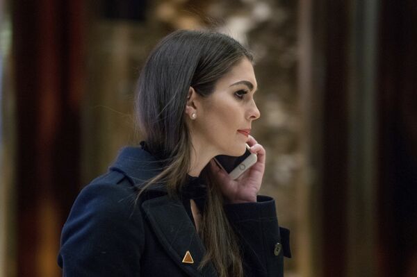 Hope Hicks Hope Hicks - Sputnik Việt Nam