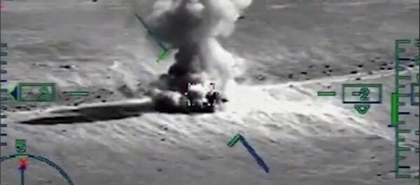 Đổ bộ quân dù chiến thuật và chiếm lại điểm dân cư El-Cder thuộc tỉnh Deir Ez-Zor - Sputnik Việt Nam