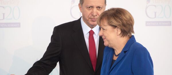 Президент Турции Реджеп Тайип Эрдоган и Федеральный канцлер Германии Ангела Меркель на открытии саммита G20 в Анталье - Sputnik Việt Nam