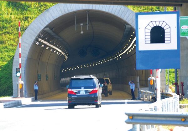 Ngày 21/8, hầm Đèo Cả thông xe toàn tuyến, chính thức đưa vào khai thác - Sputnik Việt Nam