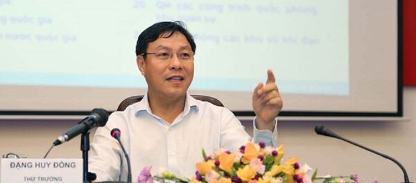 Thứ trưởng Bộ KHĐT Đặng Huy Đông Thứ trưởng Bộ KHĐT Đặng Huy Đông - Sputnik Việt Nam