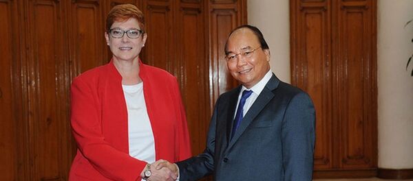 Bộ trưởng Quốc phòng Australia Marise Payne hội kiến Thủ tướng Nguyễn Xuân Phúc tại Văn phòng Chính phủ ngày 24/8 - Sputnik Việt Nam