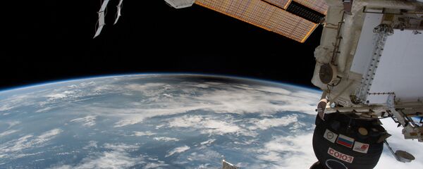 Quang cảnh nhật thực ở Hoa Kỳ từ Trạm Không gian ISS. - Sputnik Việt Nam