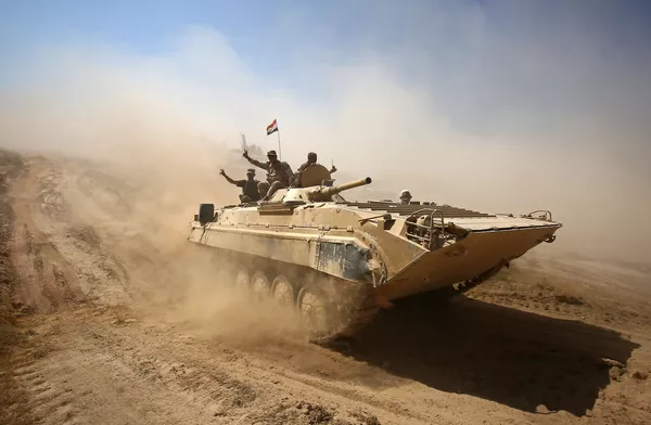 Binh sĩ quân đội Iraq tấn công thành phố Tal-Afar (phía tây Mosul) Binh sĩ quân đội Iraq tấn công thành phố Tal-Afar (phía tây Mosul) - Sputnik Việt Nam