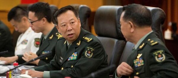 Tân Tổng tham mưu trưởng quân đội Trung Quốc Lý Tác Thành (giữa) Tân Tổng tham mưu trưởng quân đội Trung Quốc Lý Tác Thành (giữa) - Sputnik Việt Nam