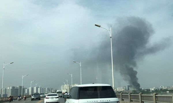 Cháy dữ dội kho hàng ở cảng Bạch Đằng - Sputnik Việt Nam