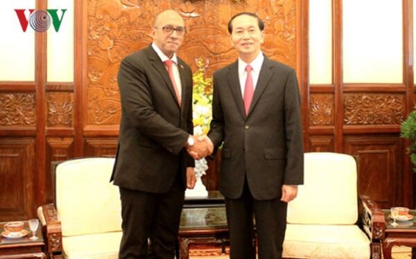 Chủ tịch nước Trần Đại Quang tiếp Đại sứ Cuba Herminio López Diaz Chủ tịch nước Trần Đại Quang tiếp Đại sứ Cuba Herminio López Diaz - Sputnik Việt Nam