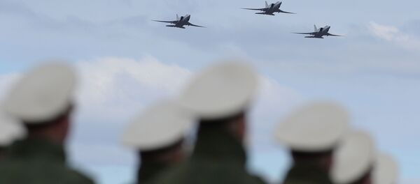 Дальние сверхзвуковые  российские ракетоносцы-бомбардировщики Ту-22м3 - Sputnik Việt Nam