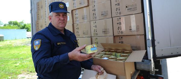 Chuẩn bị đoàn xe nhân đạo tiếp theo tại khu vực Rostov dành cho miền đông  Ukraina - Sputnik Việt Nam