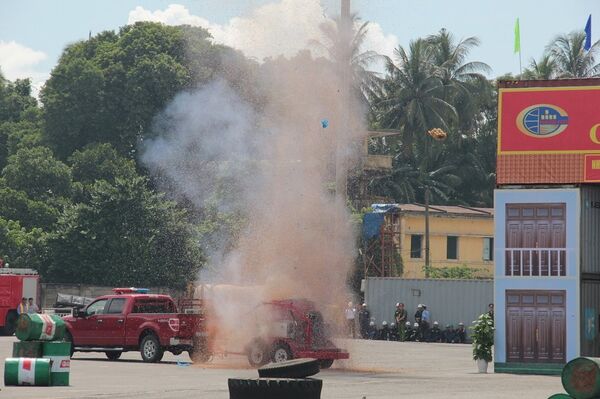 Bom được khủng bố hẹn giờ phát nổ - Sputnik Việt Nam