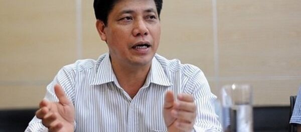 Theo Thứ trưởng Nguyễn Ngọc Đông, ngay cả trong nghiên cứu tiền khả thi dự án sân bay Long Thành cũng đã nghiên cứu định hướng một số hạng mục Nhà nước có thể sử dụng vốn đầu tư công, một số có thể thu hút được thành phần kinh tế khác. Theo Thứ trưởng Nguyễn Ngọc Đông, ngay cả trong nghiên cứu tiền khả thi dự án sân bay Long Thành cũng đã nghiên cứu định hướng một số hạng mục Nhà nước có thể sử dụng vốn đầu tư công, một số có thể thu hút được thành phần kinh tế khác. - Sputnik Việt Nam