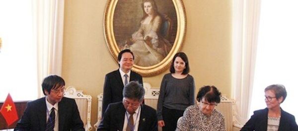 Việt Nam và Phần Lan ký kết hợp tác giáo dục với nhiều nội dung - Sputnik Việt Nam