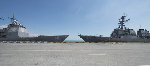 USS Hue City (CG 66), USS Carney (DDG 64) - Sputnik Việt Nam